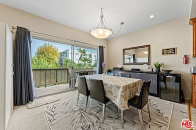 612 S Barrington Ave unit 317, Los Angeles, CA 90049 - photo 6