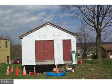 950 Main St, Pennsburg, PA 18073 - photo 4