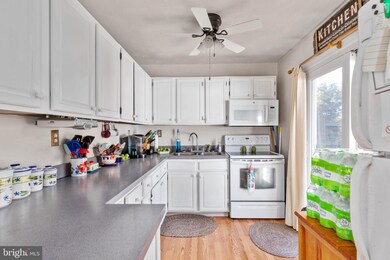 185 Spiker Ln, Strasburg, VA 22657 - photo 5