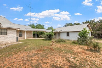 421 Post Oak Rd, Fredericksburg, TX 78624 - photo 2