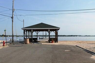 516 E Arverne Ave, Ocean Gate, NJ 08740 - photo 2
