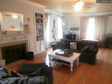 30341 Ridge Rd, Wickliffe, OH 44092 - photo 2