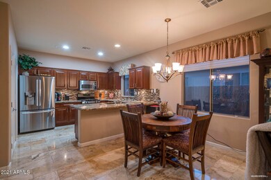 7 Dining Area & Kitchen