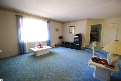 1535 Combs Dr, West Branch, MI 48661 - photo 5