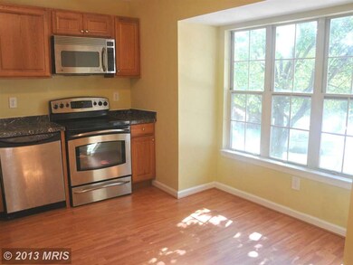 16236 Taconic Cir unit 111D, Dumfries, VA 22025 - photo 3