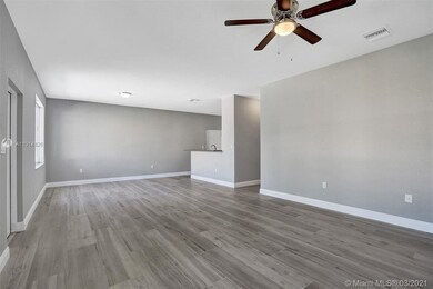 812 Phippen Waiters Rd, Dania, FL 33004 - photo 7