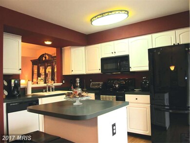 1323 Walkabout Ct, Sykesville, MD 21784 - photo 7