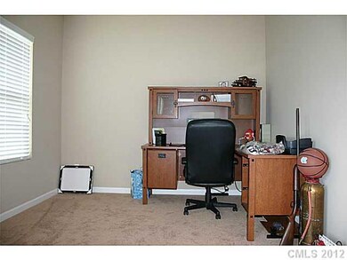 1162 Valley St, Statesville, NC 28677 - photo 5