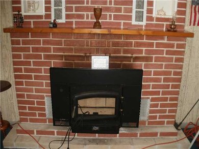 Other fireplace with insert