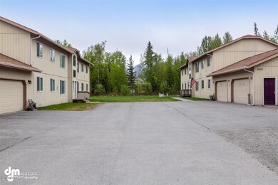 09-Exterior_DMD_8089