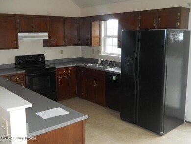 5802 Hudson Lake Dr, Louisville, KY 40291 - photo 7