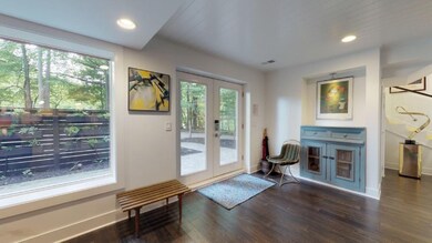 342 Ferry St.016