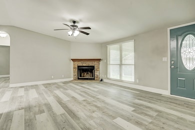 5837 Jerrycrest Dr, Pearland, TX 77584 - photo 3