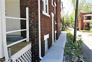 Side walk view