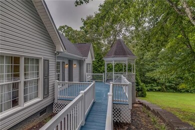 Private deck for grilling and dining