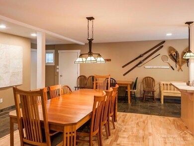 17860 Crag Ln unit 2, Sunriver, OR 97707 - photo 6