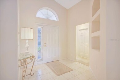 LIGHT & BRIGHT FOYER