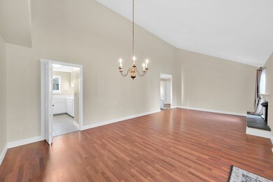 32 Hollister Way S unit 32, Glastonbury, CT 06033 - photo 4