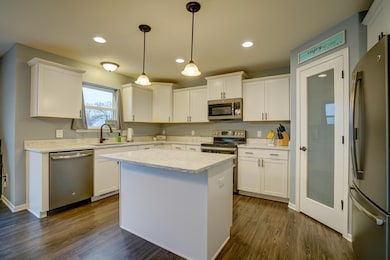 131 W Blackhawk Dr, Fort Atkinson, WI 53538 - photo 5