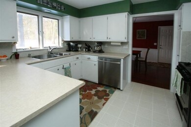 9318 Chapel St, Portage, MI 49024 - photo 5