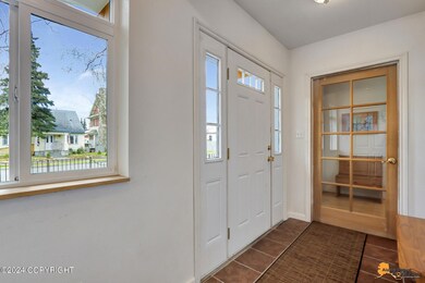 Extra Large Entryway