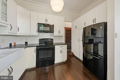 2102 E Baltimore St unit B, Baltimore, MD 21231 - photo 6