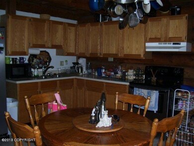 Eat-in Kitchen