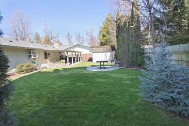 1410 Bonita Cir, Medford, OR 97504 - photo 6