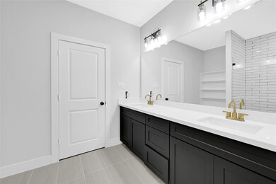 823 Enterprise St, Houston, TX 77088 - photo 5