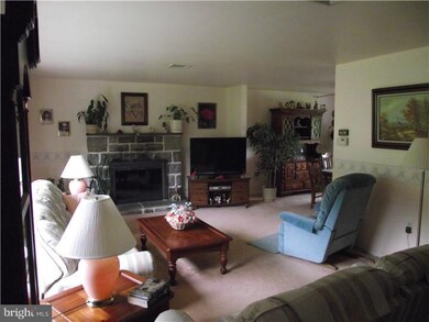 950 Temple Rd, Pottstown, PA 19465 - photo 5