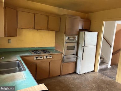 3326 Thomas St, Whitehall, PA 18052 - photo 7