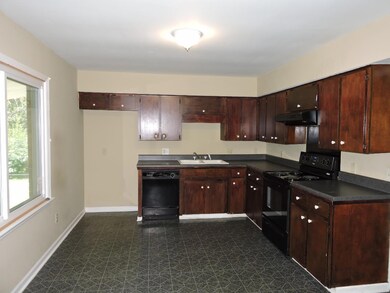 812 Sedgefield Ct, Manchester, TN 37355 - photo 5