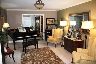 510 Oakbrook Cir, McComb, MS 39648 - photo 5