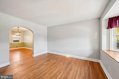 8334 Wyton Rd, Towson, MD 21286 - photo 5