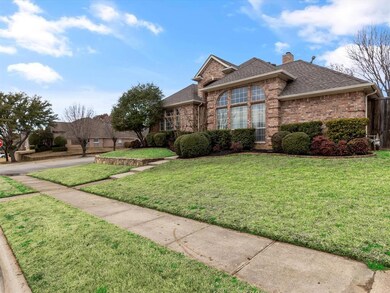 1001 Carousel Dr, Bedford, TX 76021 - photo 4