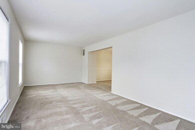 19016 Queens Cross Ln, Germantown, MD 20876 - photo 6