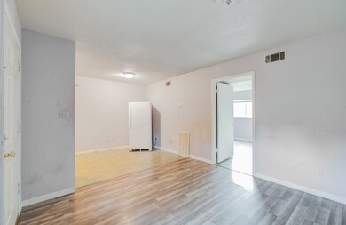 14324 Eagle Pass St unit 4, Houston, TX 77015 - photo 6