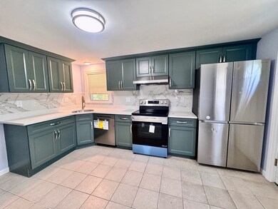 37 Smith St unit 39, Quincy, MA 02169 - photo 4