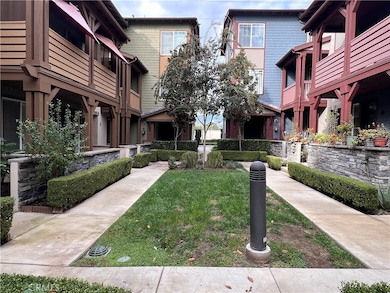 713 S Azusa Ave unit C, Azusa, CA 91702 - photo 2