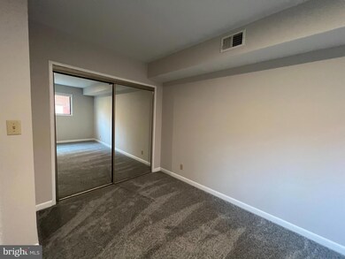 2704 Dartmouth Rd unit 4, Alexandria, VA 22314 - photo 7