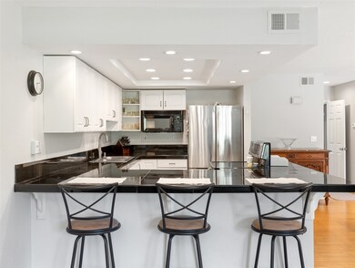 7525 Jerez Ct unit B, Carlsbad, CA 92009 - photo 4