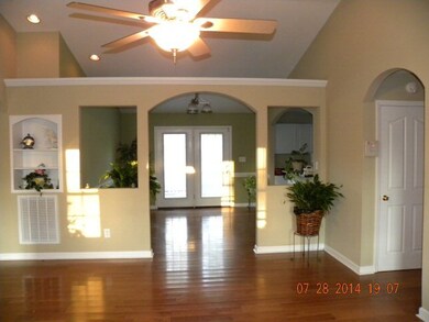 928 Green St, Roanoke Rapids, NC 27870 - photo 2