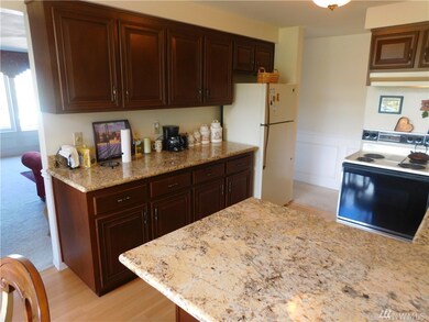 555 Walnut St unit 8, Edmonds, WA 98020 - photo 6