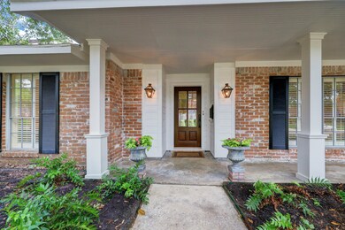 10007 Sugar Hill Dr, Houston, TX 77042 - photo 4