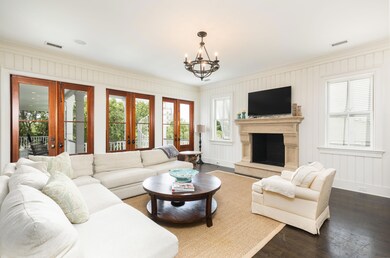 3301 Palm Blvd interior-1