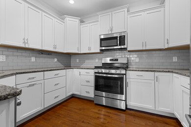 2203 Wickford Ln, Sycamore, IL 60178 - photo 5