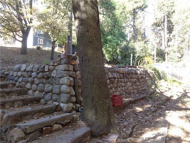 1021 Coulter Pine Rd, Crestline, CA 92325 - photo 5