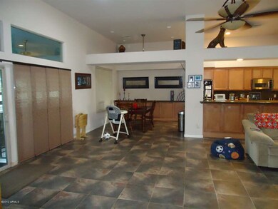 eat in kitchen