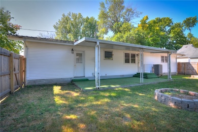 206 W Andrews St, Macon, IL 62544 - photo 6