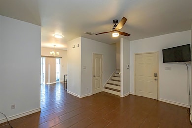 10706 International Blvd unit 133, Laredo, TX 78045 - photo 3